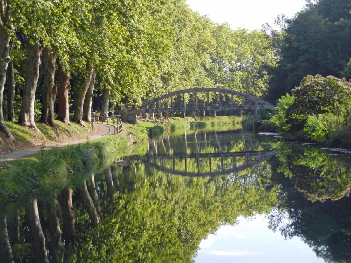 Les Chambres Du Canal Castets-en-Dorthe Exterior foto